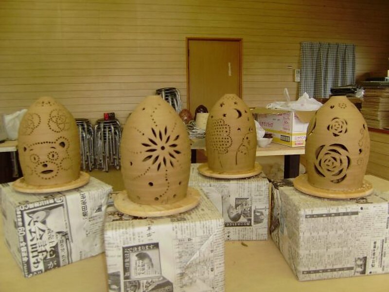ランプシェード彫り作品（完成前）